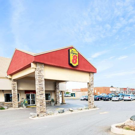 Hotel Super 8 by Wyndham Cambridge/Kitchener/Waterloo Area Exterior foto