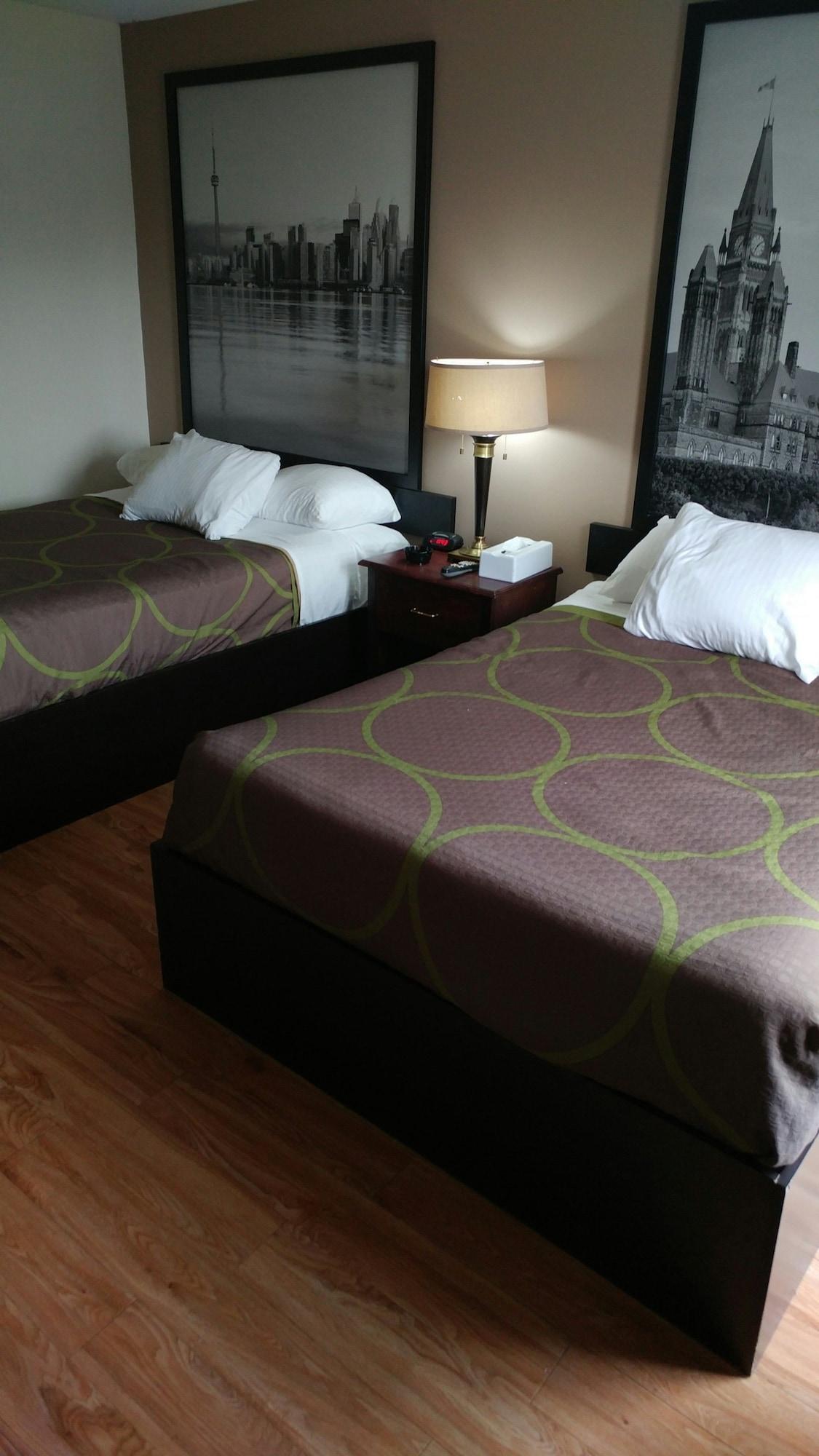 Hotel Super 8 by Wyndham Cambridge/Kitchener/Waterloo Area Exterior foto